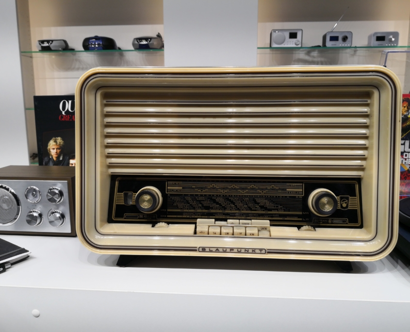 PR KONSTANT Blaupunkt