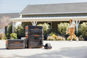 Jackery Explorer 2000 Plus