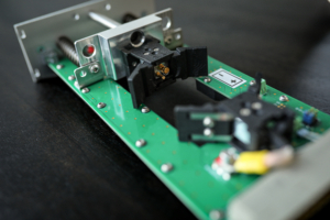 Voltavision_ESR-45_Kontaktiersystem_Rundzellen