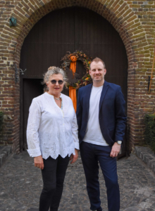 Foto: Simon Montemitro -Claudia Etges/Oliver Mangelmann