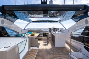 Meros Yachtsharing - Flybridge