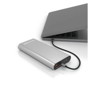 RealPower-PB-20000PD-Pro-am-Laptop